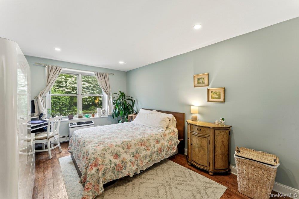 195 South Middle Neck Road, Unit 1F Great Neck, NY 11021 - Photo 8 of 14