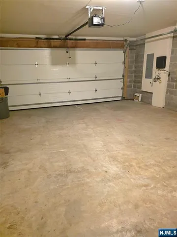 $5,200 | 25 East Edsall Avenue, Unit A, Palisades Park, NJ 07650