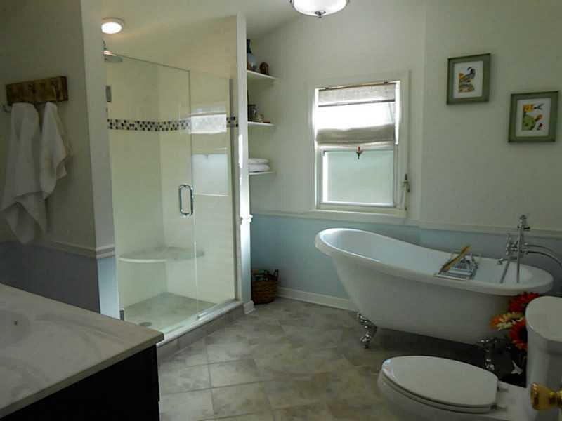 316 Patterson Road Bethel Park, PA 15102 - Photo 9 of 14 Master Bath/Spa.