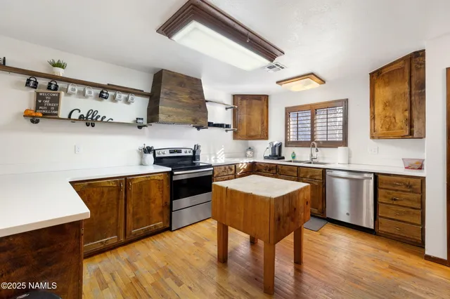 $670,000 | 1007 West Oak Street, Williams, AZ 86046