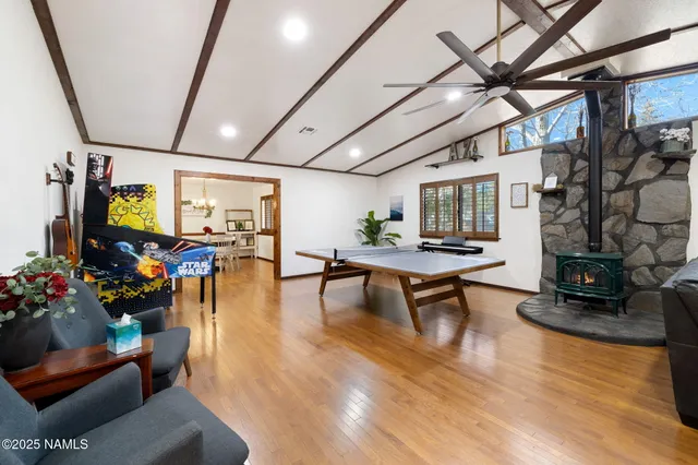 a view of a house with a snow in front of it