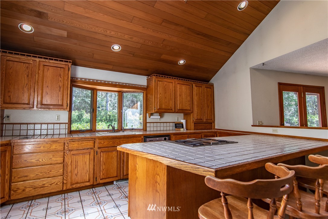 1653 Township Line Road Port Angeles, WA 98362 - Photo 16 of 25