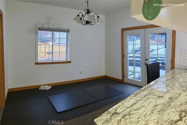 a view of livingroom with furniture