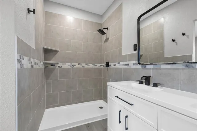 $295,000 | 5910 Easton Road, St. Joseph, MO 64507