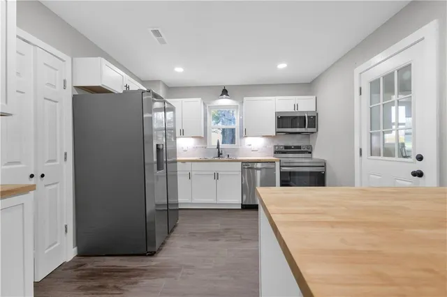 $295,000 | 5910 Easton Road, St. Joseph, MO 64507