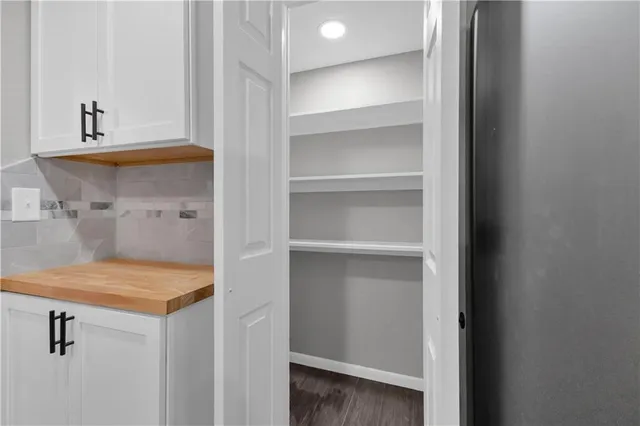 $295,000 | 5910 Easton Road, St. Joseph, MO 64507