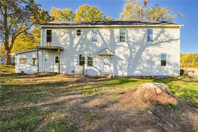 $295,000 | 5910 Easton Road, St. Joseph, MO 64507