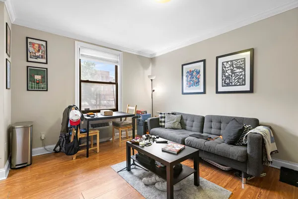 $1,800 | 151 Sip Avenue, Unit 6, Jersey City, NJ 07306