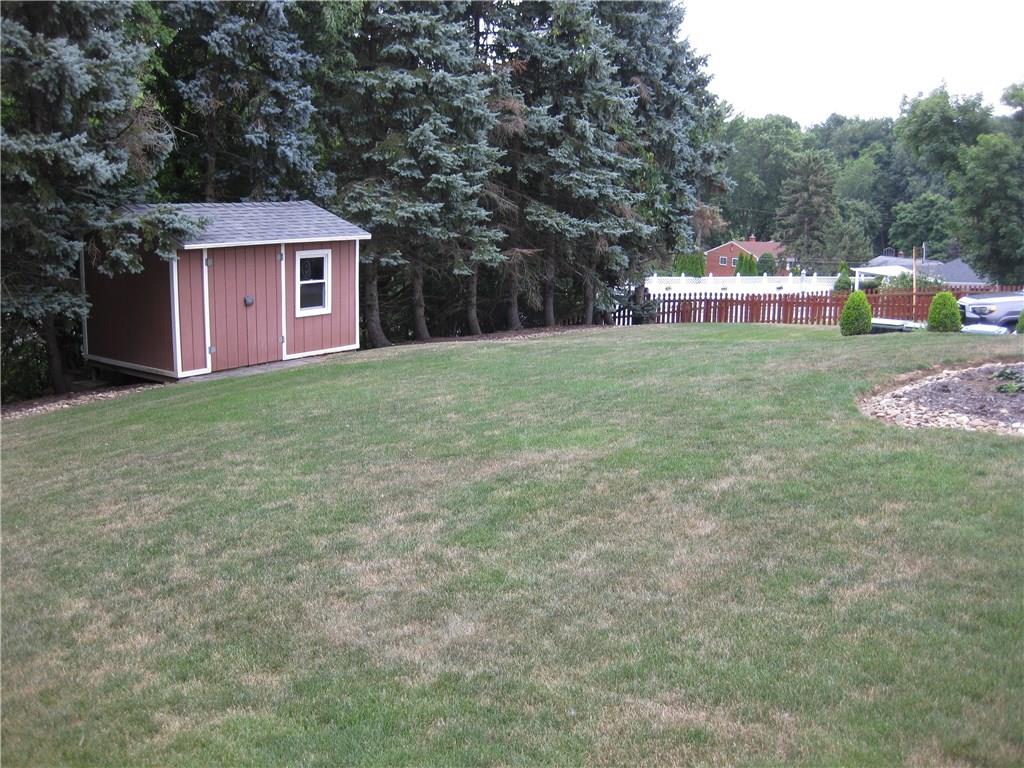 8478 Ridgemont Road Pittsburgh, PA 15237 - Photo 13 of 15 Gallery Image 13