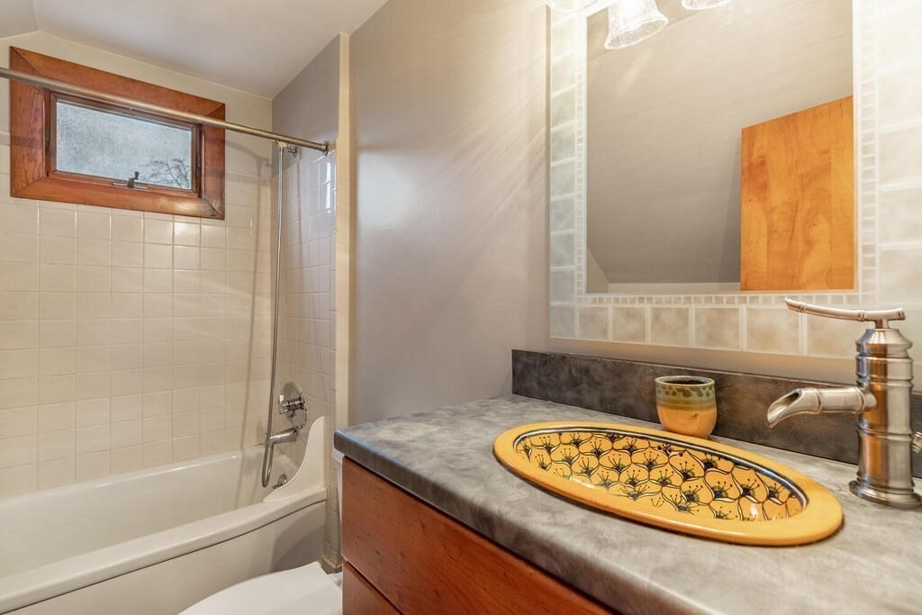 6 Girard Road Stoneham, MA 02180 - Photo 18 of 28 Gallery Image 18