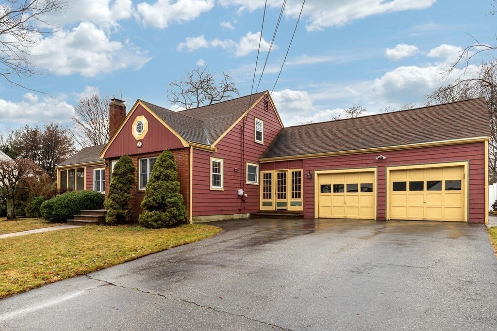 6 Girard Road Stoneham, MA 02180 - Photo 2 of 28 Gallery Image 2