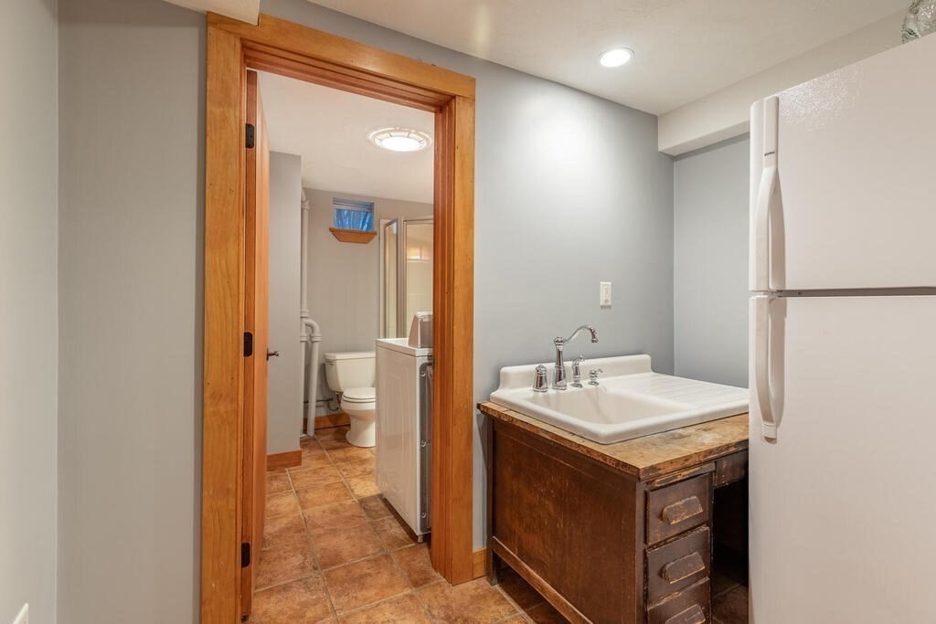 6 Girard Road Stoneham, MA 02180 - Photo 23 of 28 Gallery Image 23