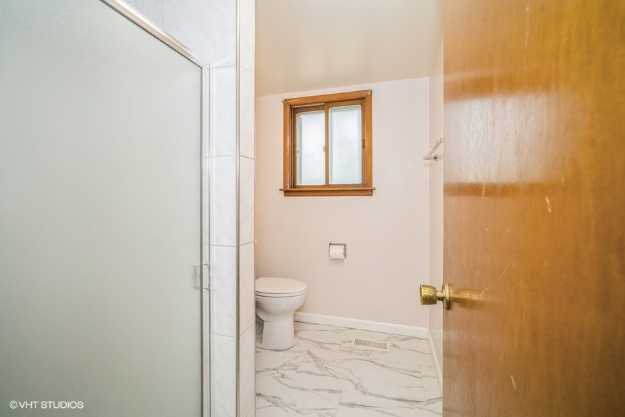 1922 Hopi Lane Mount Prospect, IL 60056 - Photo 11 of 18