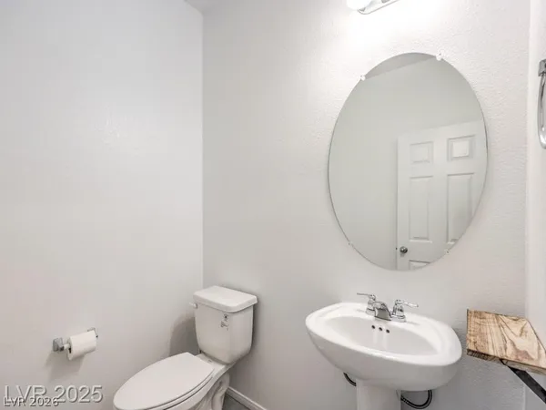 $2,800 | 6130 Sinks Canyon Avenue, Las Vegas, NV 89130