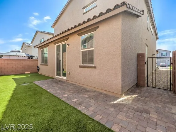 $2,800 | 6130 Sinks Canyon Avenue, Las Vegas, NV 89130