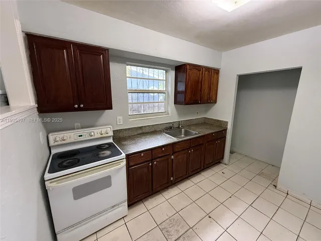 $2,600 | 8203 Northwest 5th Court, Unit 8203, Miami, FL 33150
