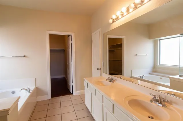 $2,890 | 1127 Ranch Vista Drive, Irving, TX 75063