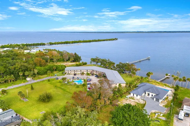 $163,000 | 100 Canebreakers Drive, Unit 208, Cocoa, FL 32927