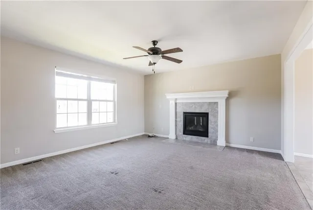 $2,405 | 1405 Northwest High View Drive, Grain Valley, MO 64029