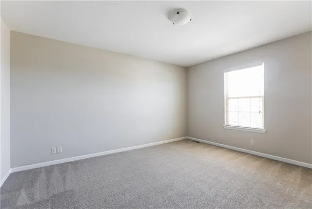 $2,405 | 1405 Northwest High View Drive, Grain Valley, MO 64029