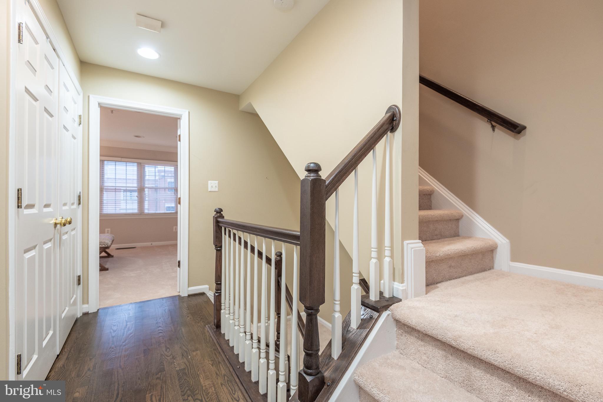 12096 Kinsley Place Reston, VA 20190 - Photo 17 of 28