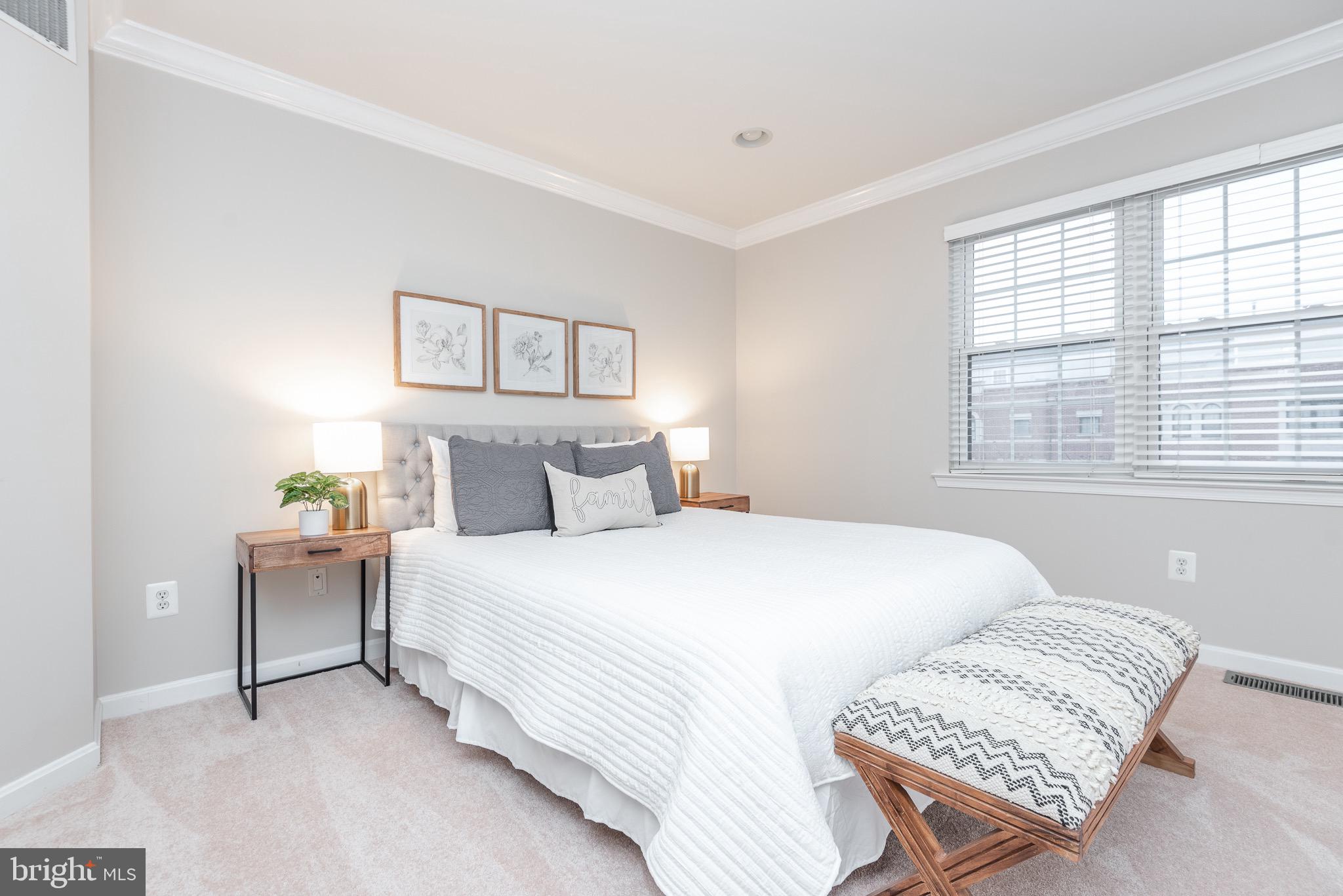 12096 Kinsley Place Reston, VA 20190 - Photo 18 of 28 Master bedroom