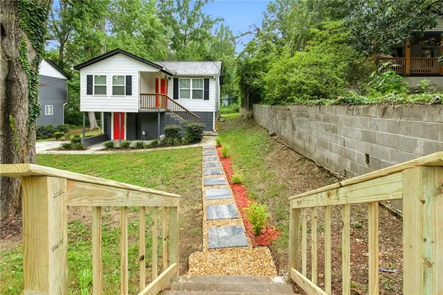 $1,950 | 2343 Carver Drive Northwest, Atlanta, GA 30314