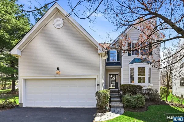 $1,250,000 | 90 Glen Rock Road, Unit 116, Cedar Grove, NJ 07009