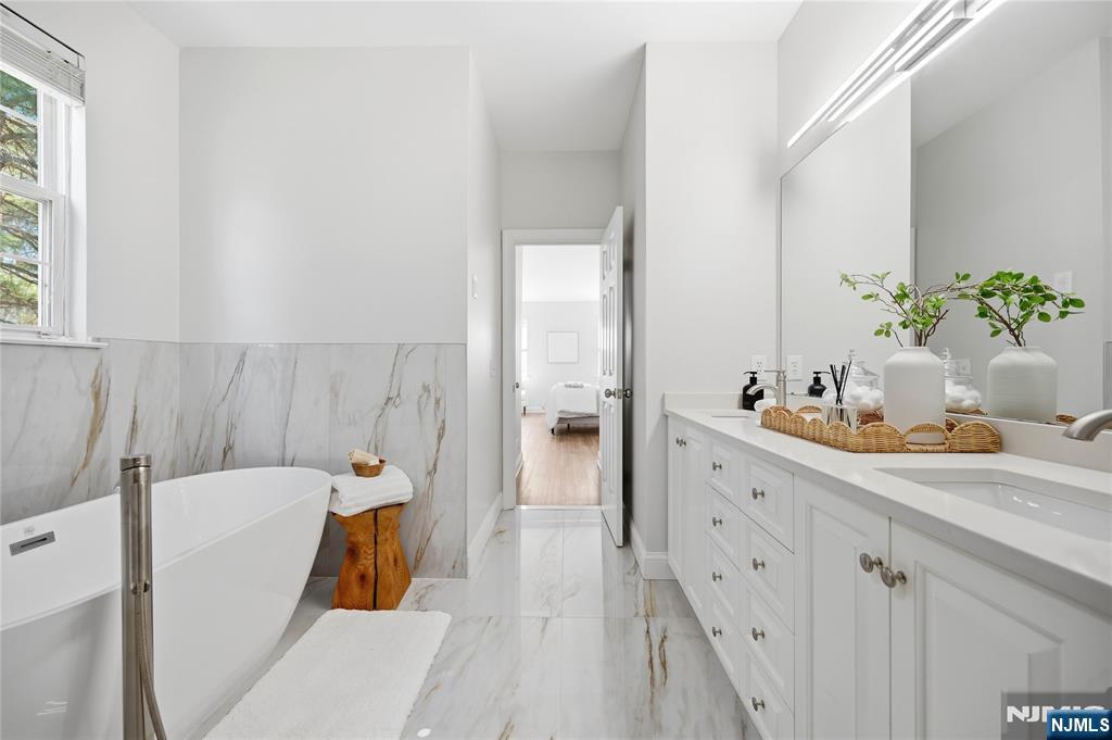 90 Glen Rock Road, Unit 116 Cedar Grove, NJ 07009 - Photo 29 of 49