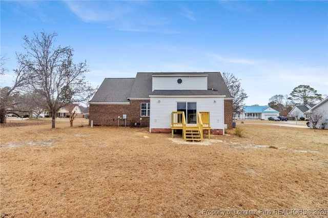 $259,900 | 122 Spring Valley Drive, Raeford, NC 28376