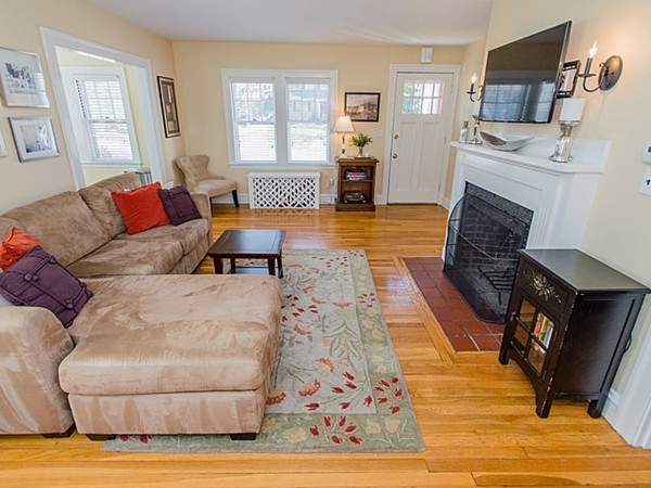 46 Lawton Road Needham, MA 02492 - Photo 5 of 20 Gallery Image 5