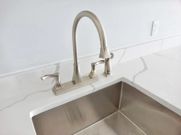 $2,500 | 163 Nantasket Avenue, Unit 402, Hull, MA 02045