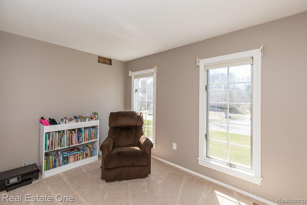 1352 Chestnut Lane Rochester Hills, MI 48309 - Photo 26 of 35