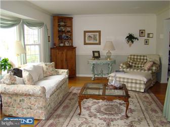 729 Decatur Drive Mount Laurel, NJ 08054 - Photo 3 of 12 Living Room