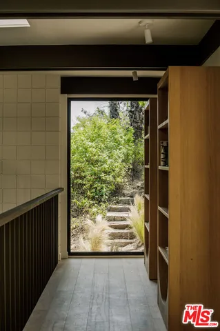 $2,795,000 | 5649 Valley Oak Drive, Los Angeles, CA 90068