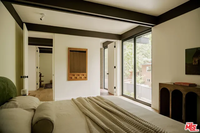 $2,795,000 | 5649 Valley Oak Drive, Los Angeles, CA 90068