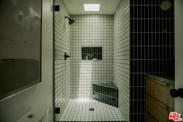 $2,795,000 | 5649 Valley Oak Drive, Los Angeles, CA 90068