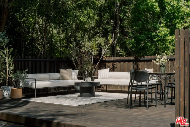 $2,795,000 | 5649 Valley Oak Drive, Los Angeles, CA 90068