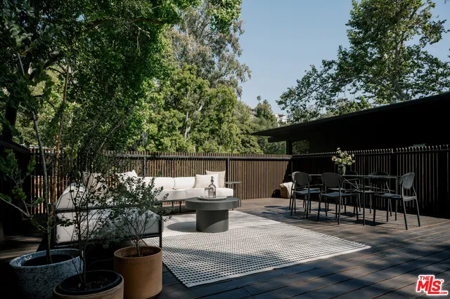 $2,795,000 | 5649 Valley Oak Drive, Los Angeles, CA 90068