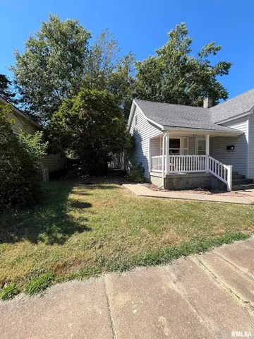 $68,900 | 421 North 21st Street, Herrin, IL 62948