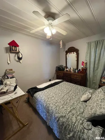 $68,900 | 421 North 21st Street, Herrin, IL 62948