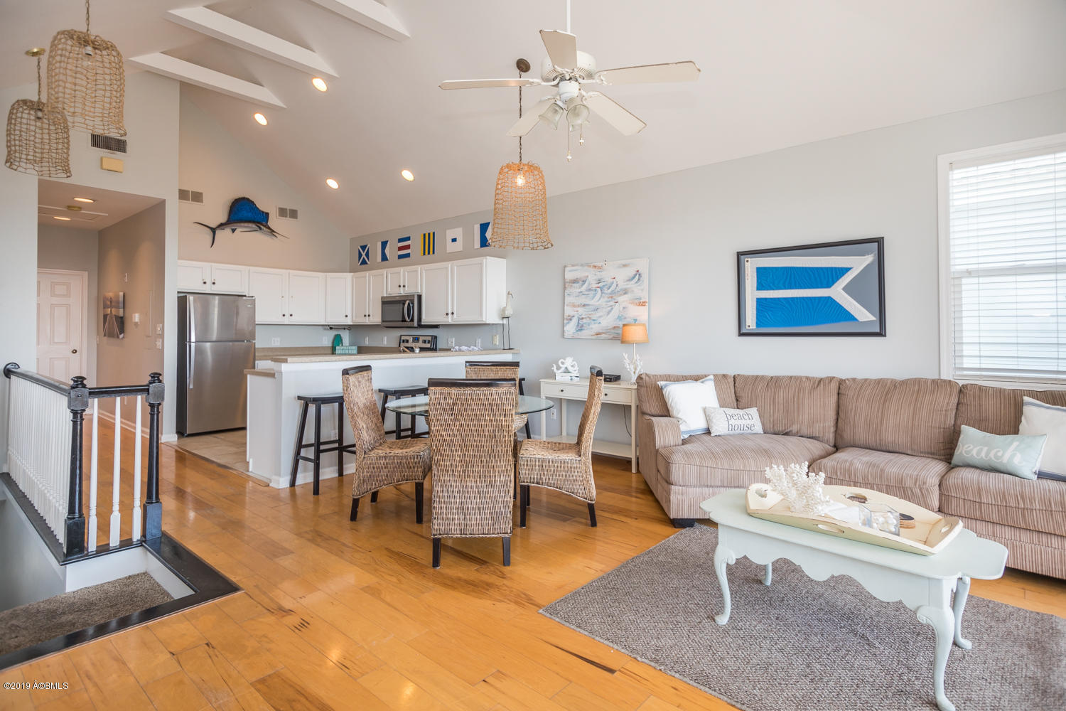 15 Veranda Beach Road Fripp Island, SC 29920 - Photo 4 of 32 Living 2