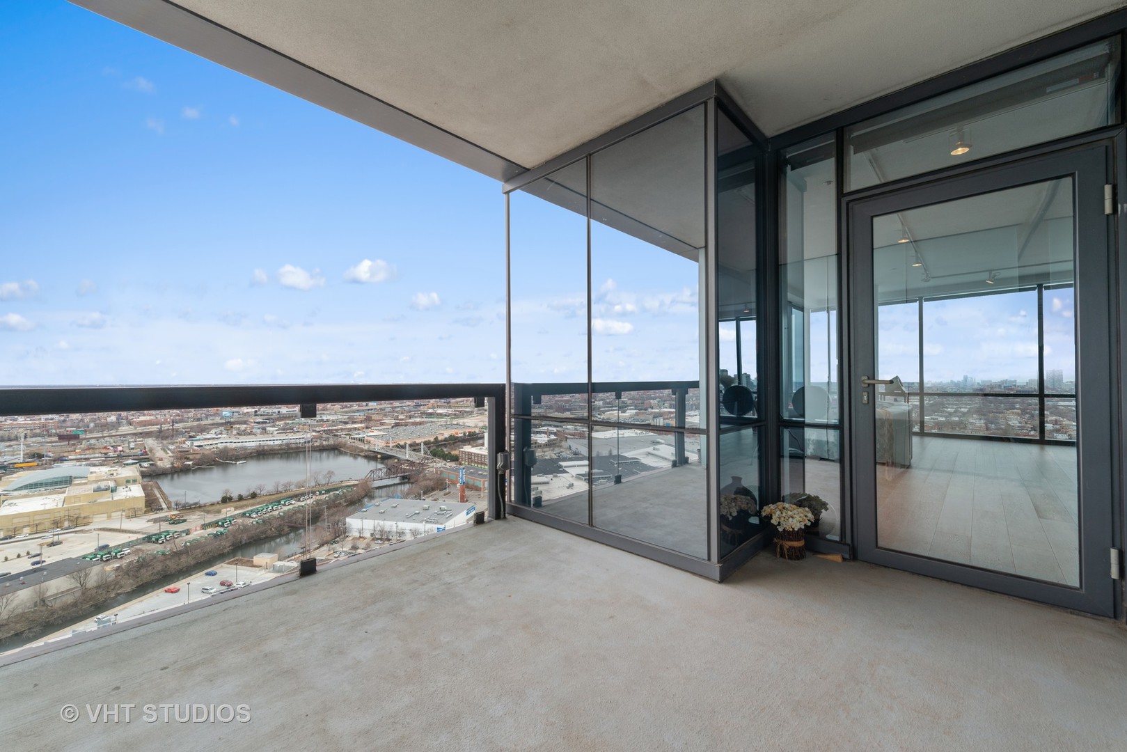 860 West Blackhawk Street, Unit 2803 Chicago, IL 60642 - Photo 15 of 17