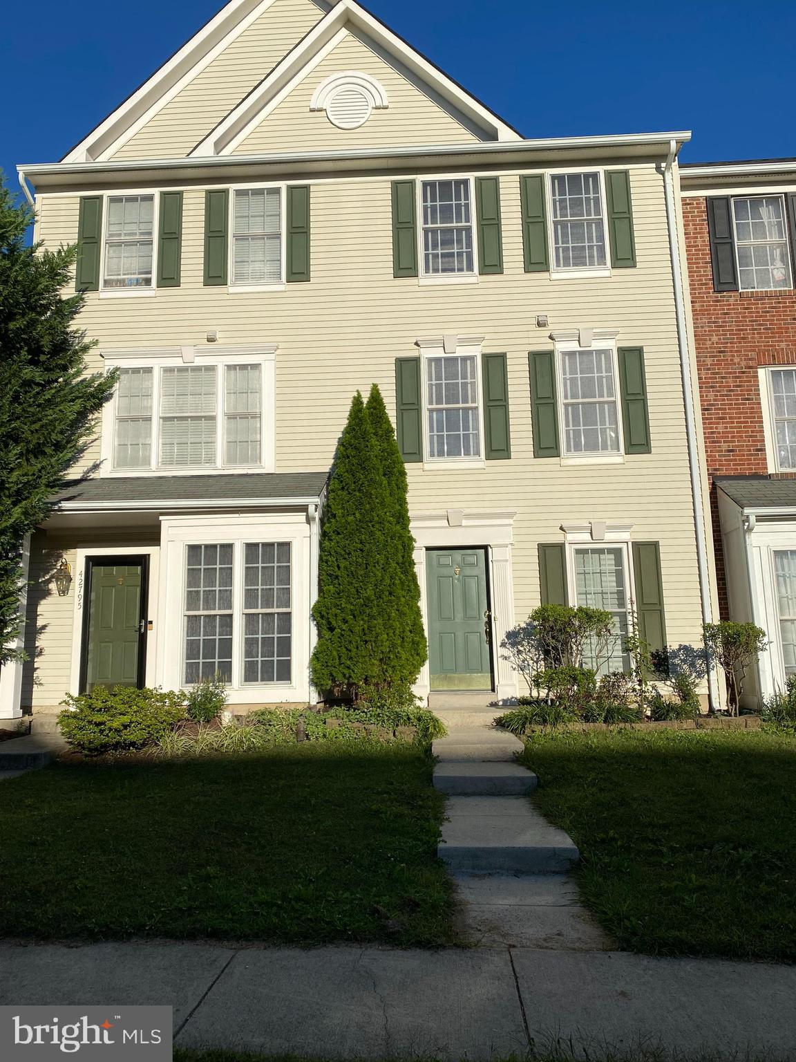 42793 Pilgrim Square Chantilly, VA 20152 - Photo 1 of 22