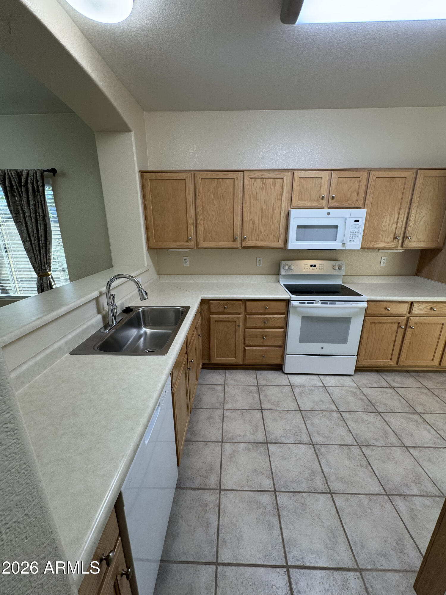 11065 West Marco Polo Road Peoria, AZ 85373 - Photo 7 of 23
