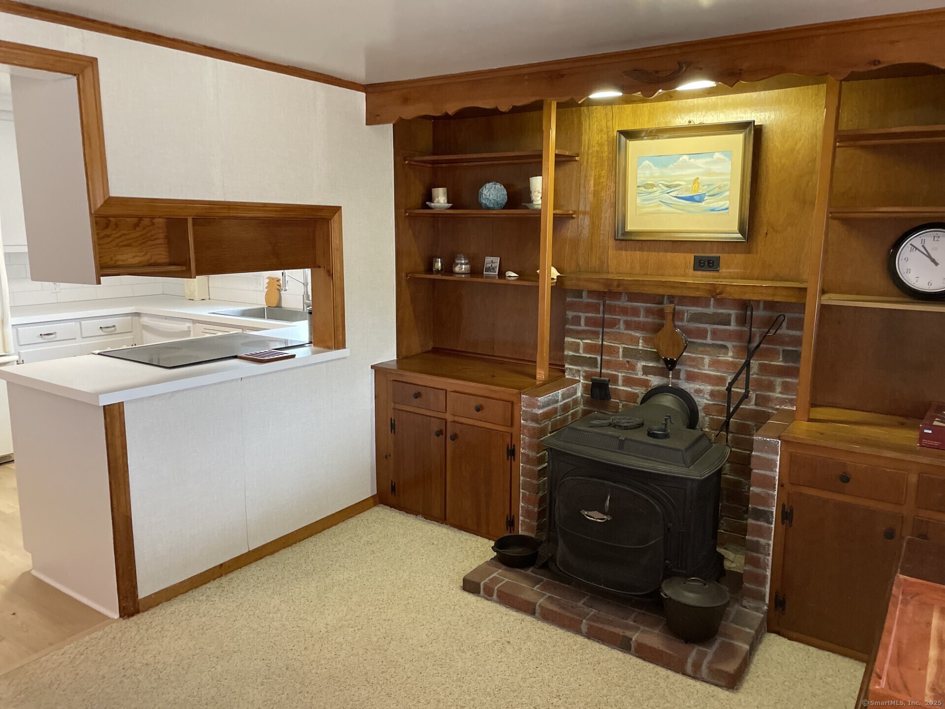 41 Harbor Avenue Madison, CT 06443 - Photo 11 of 27 a kitchen with a stove and a refrigerator