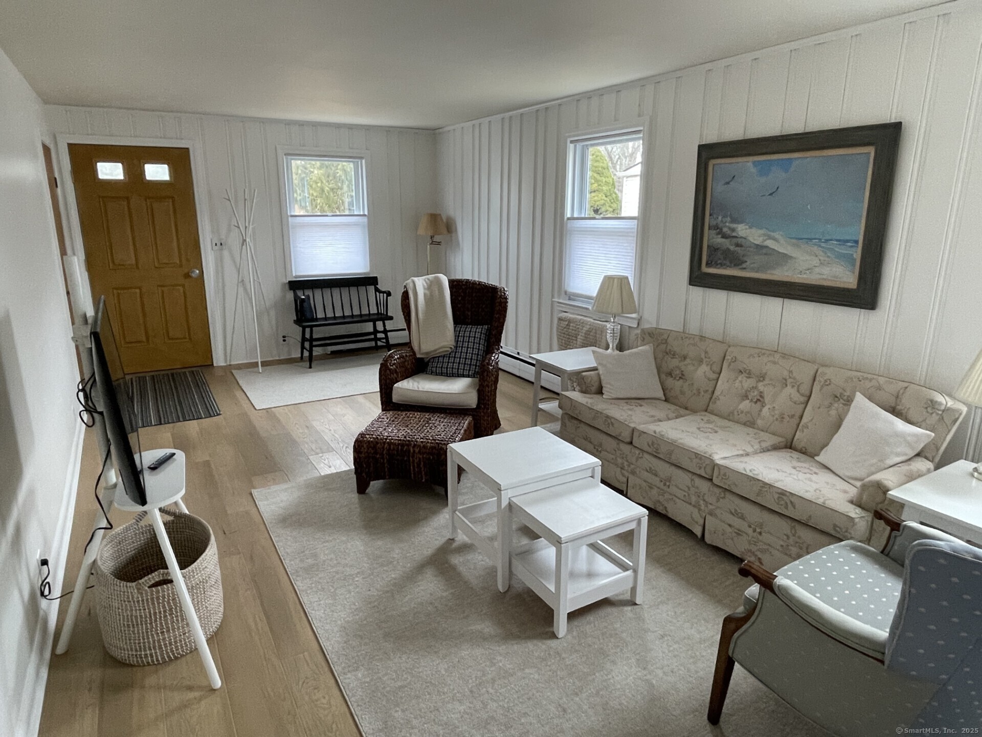 41 Harbor Avenue Madison, CT 06443 - Photo 4 of 27 a living room with furniture and a window