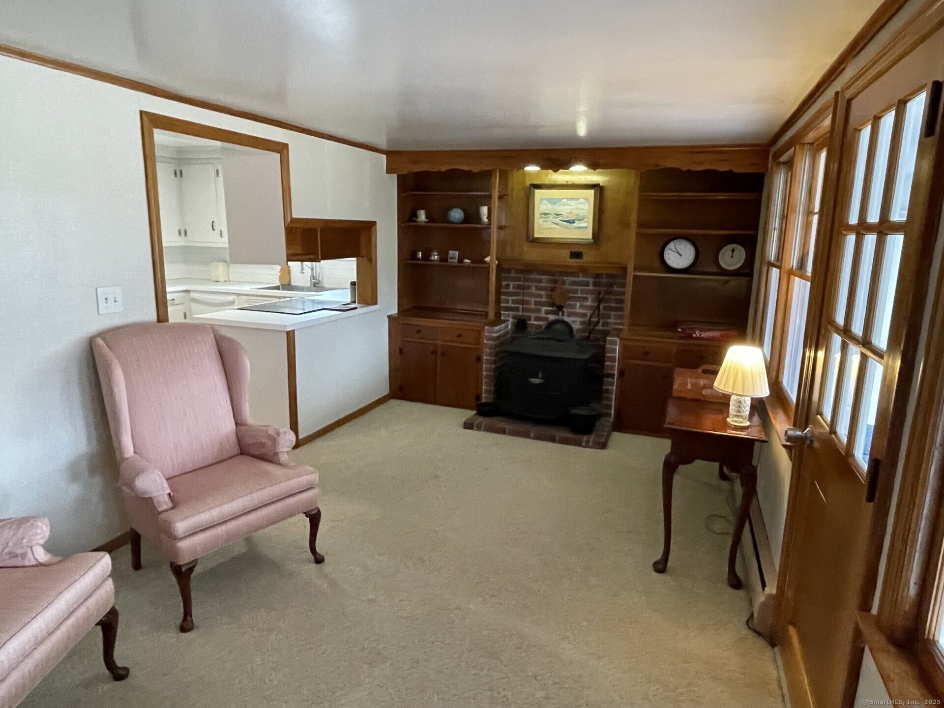 41 Harbor Avenue Madison, CT 06443 - Photo 10 of 27 a room with furniture