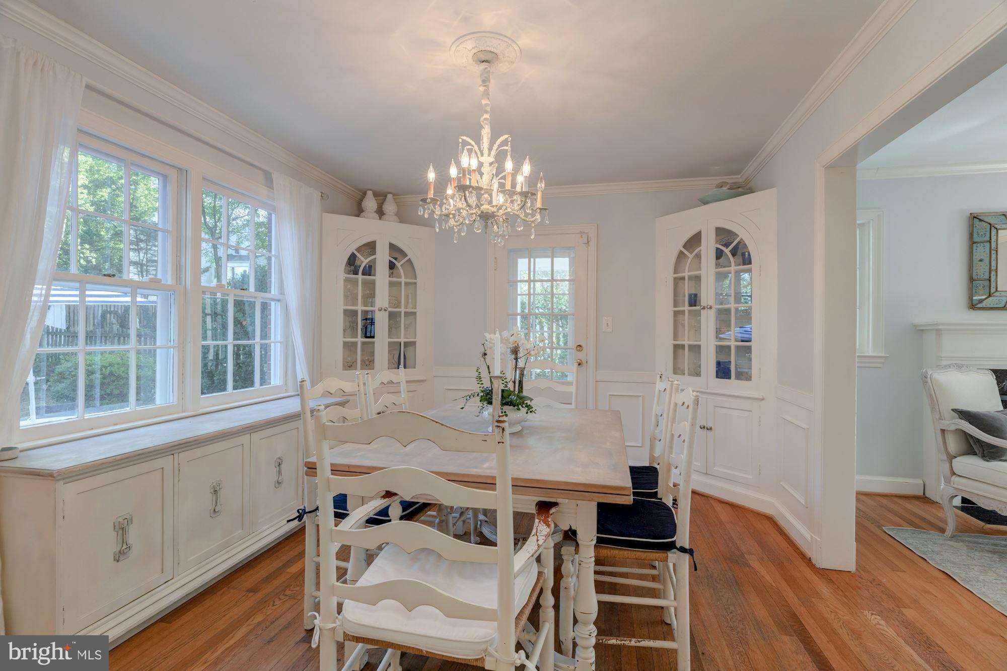 5905 Cobalt Road Bethesda, MD 20816 - Photo 6 of 26 Main Level - Dining Room