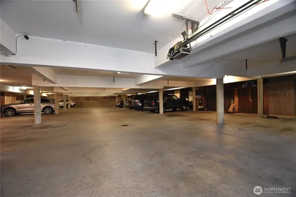 $844,950 | 2200 Alki Avenue Southwest, Unit 103, Seattle, WA 98116